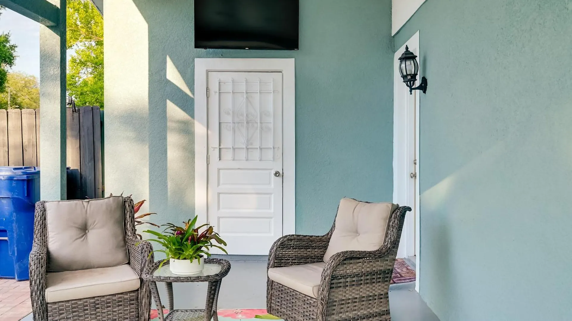 Tampa Vacation Rental About 3 Mi To Busch Gardens!